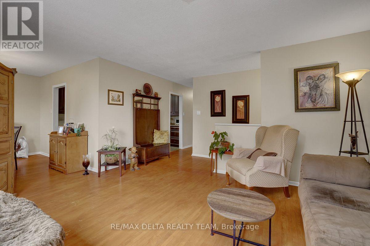 11 Courtney Road Property Photo 14
