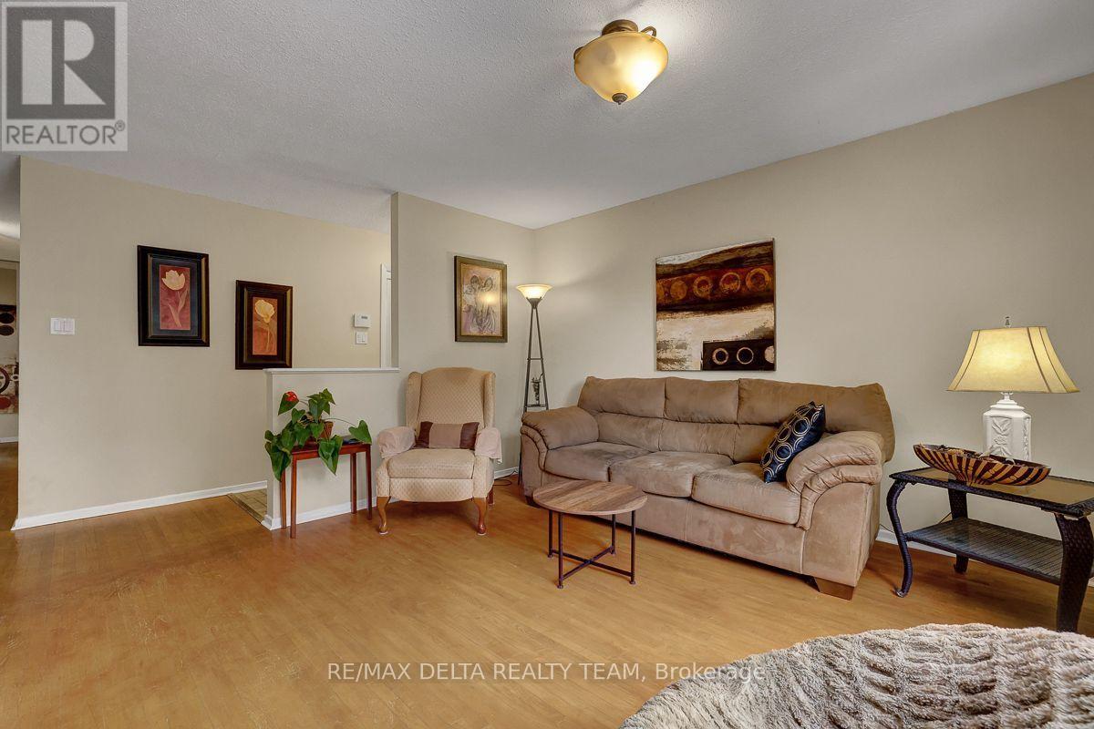 11 Courtney Road Property Photo 15