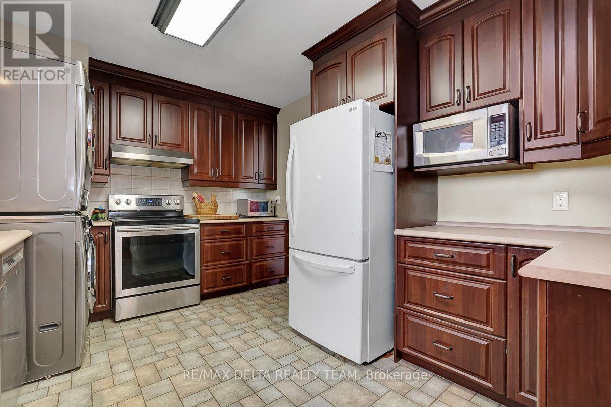 11 Courtney Road Property Photo 18