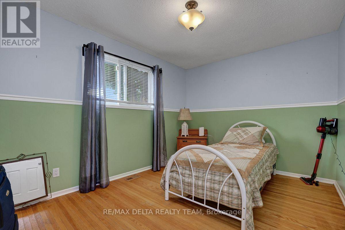 11 Courtney Road Property Photo 24
