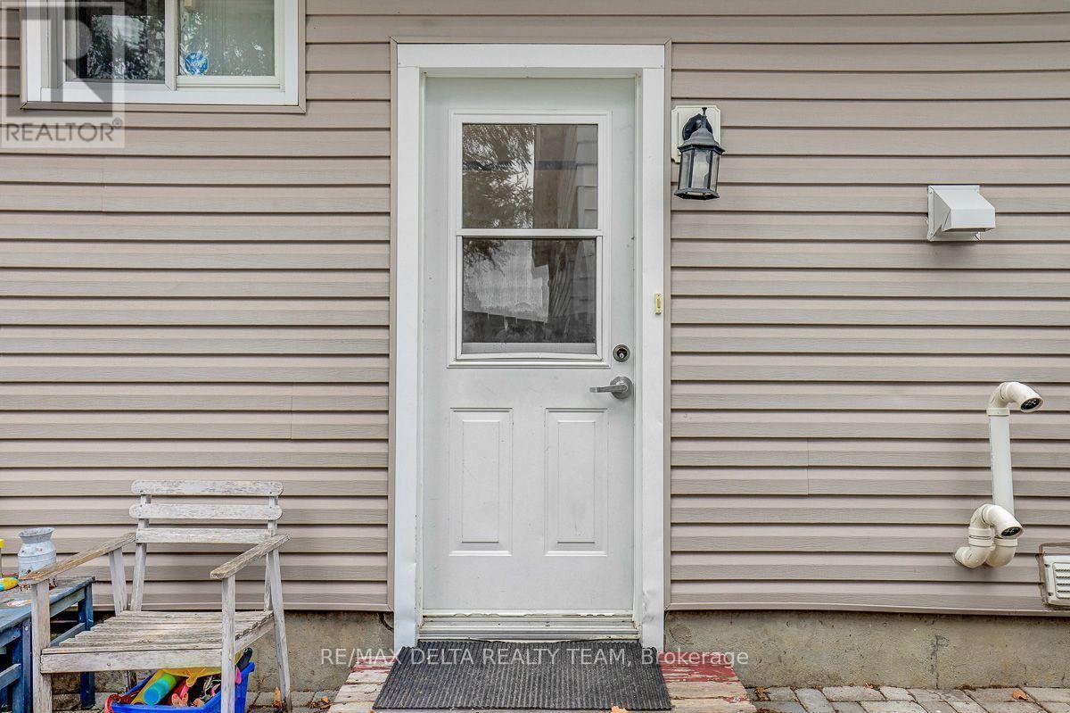 11 Courtney Road Property Photo 29
