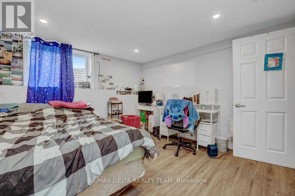 11 Courtney Road Property Photo 39