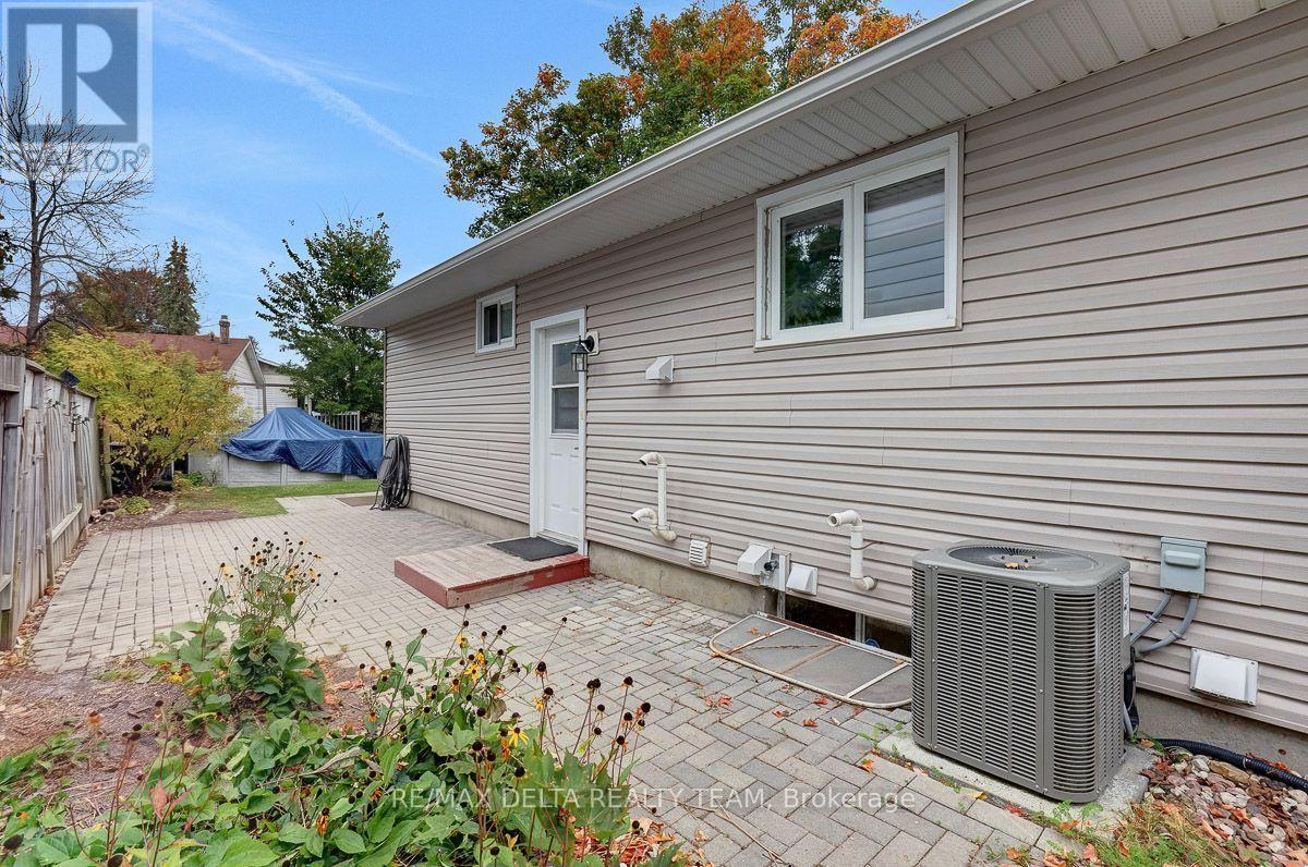 11 Courtney Road Property Photo 42