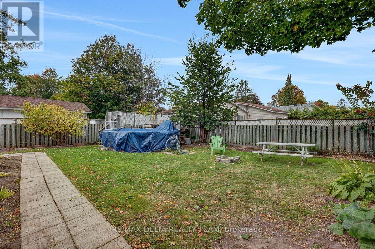 11 Courtney Road Property Photo 47