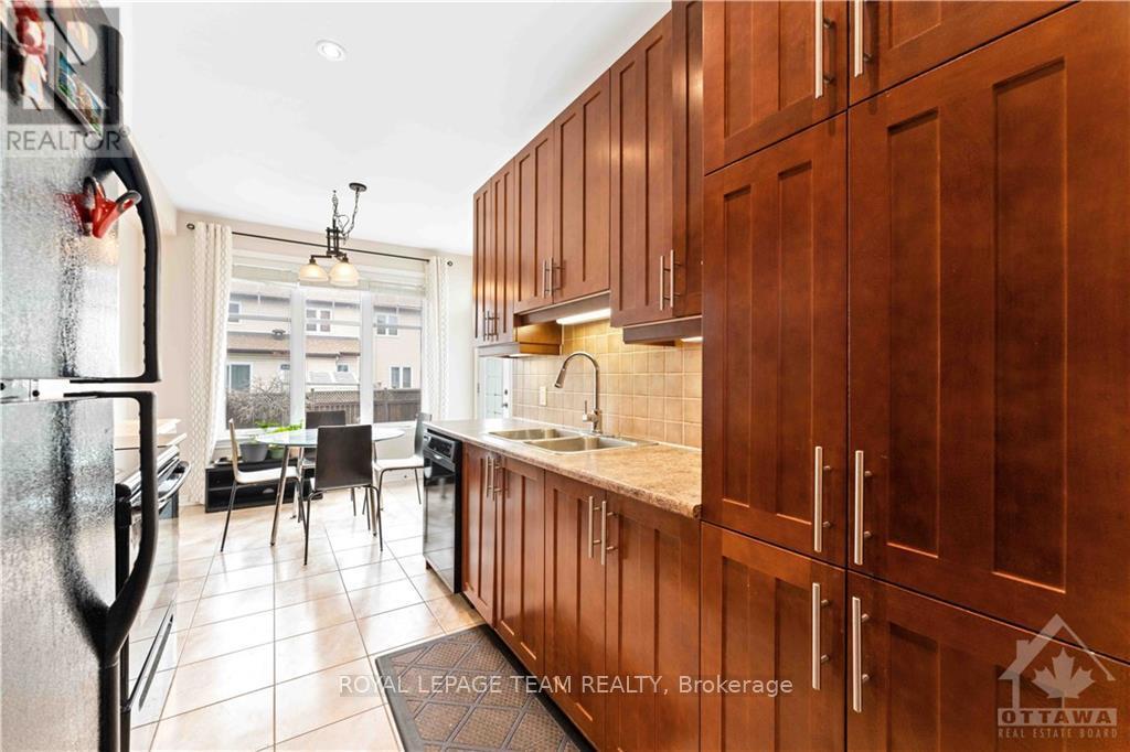 112 Furness Way Property Photo 13