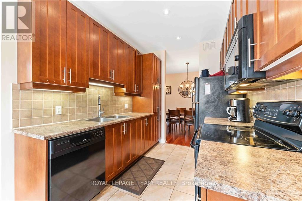 112 Furness Way Property Photo 15