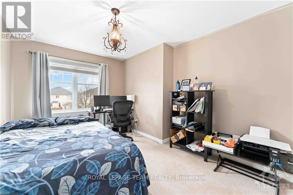 112 Furness Way Property Photo 26