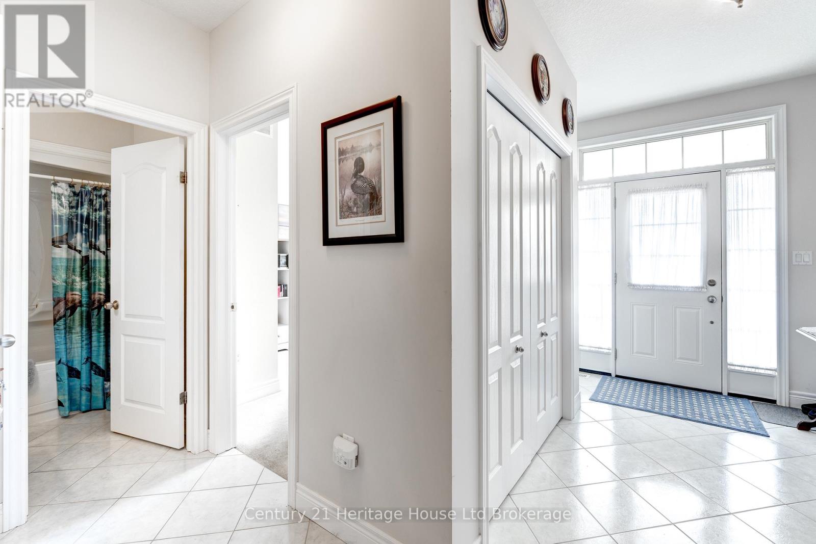 619 Fox Hollow Court Property Photo 10