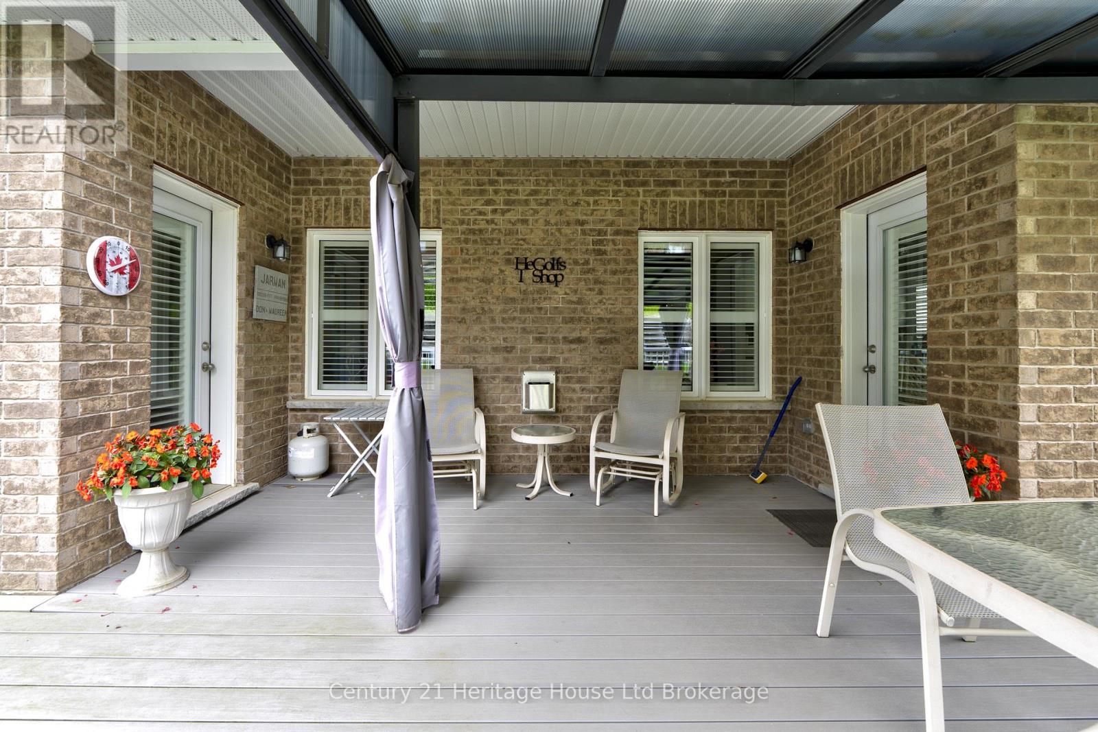 619 Fox Hollow Court Property Photo 44