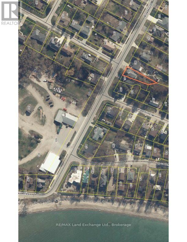 188 Broadway Street Property Photo 3
