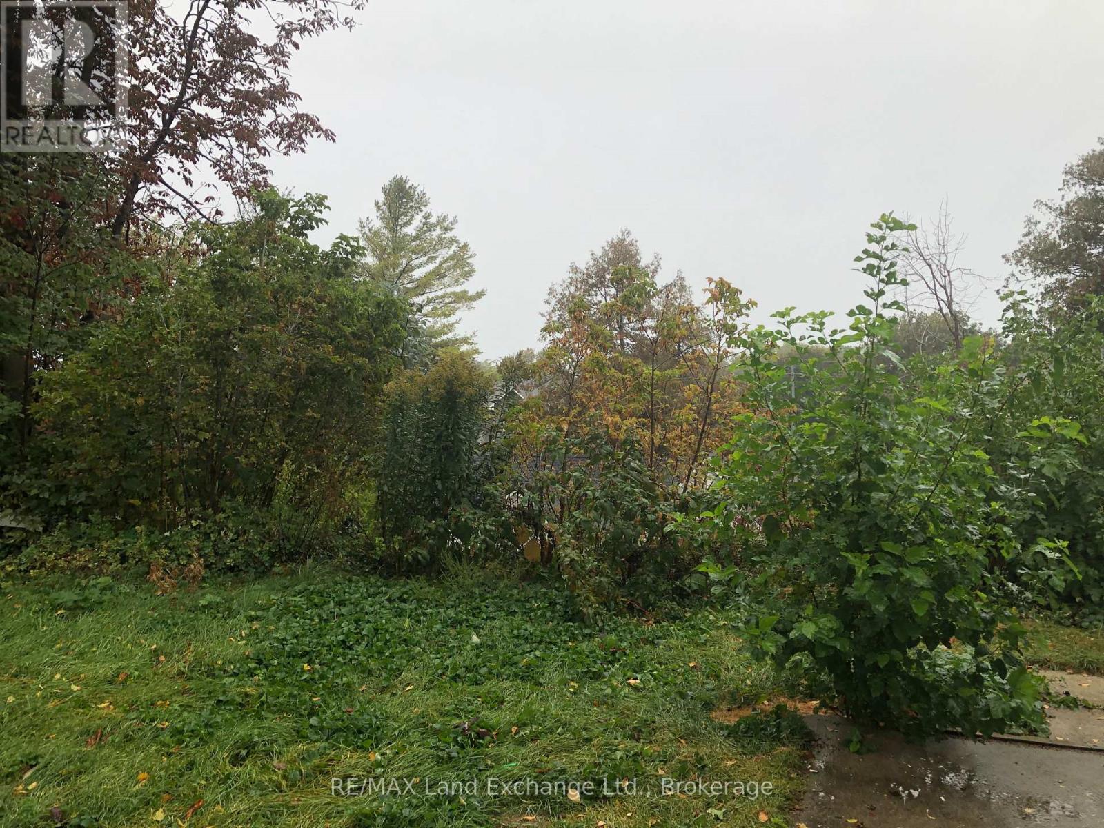 188 Broadway Street Property Photo 9