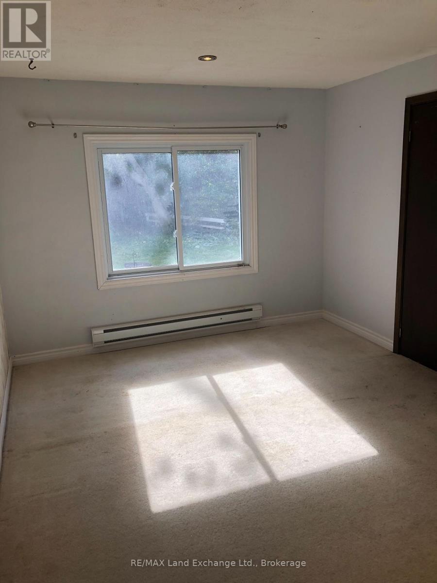 188 Broadway Street Property Photo 12