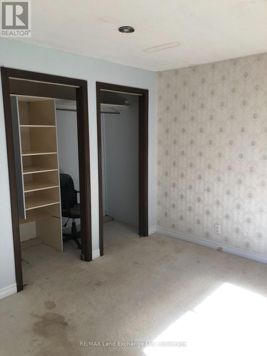 188 Broadway Street Property Photo 13