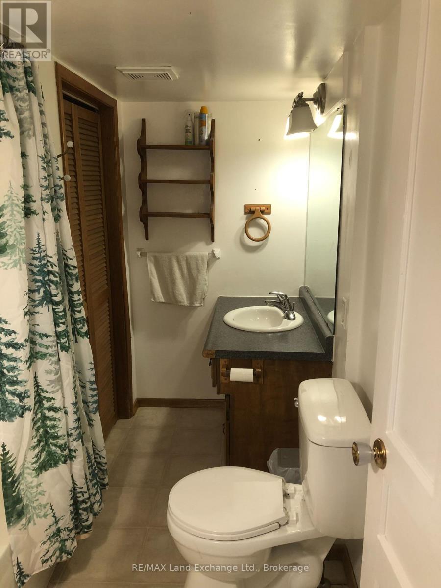 188 Broadway Street Property Photo 15