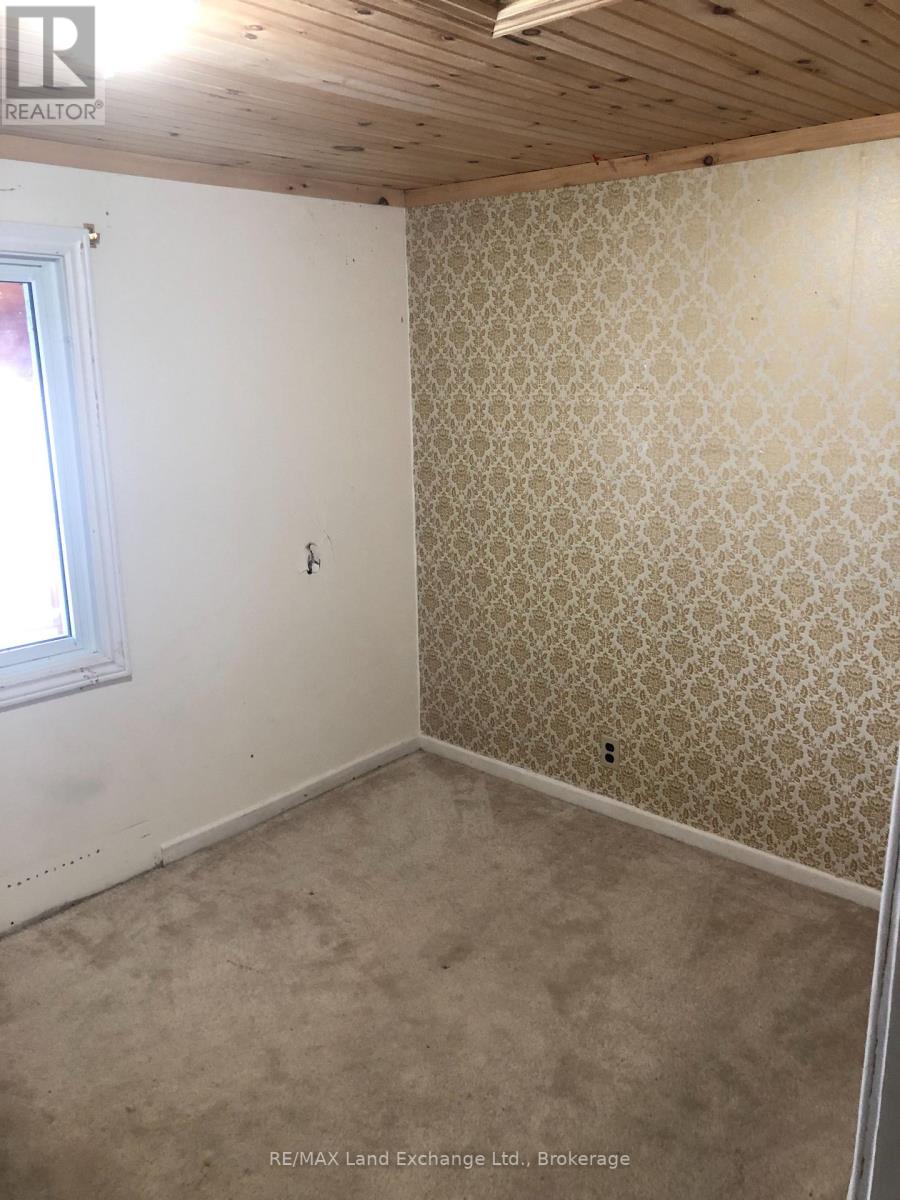 188 Broadway Street Property Photo 17