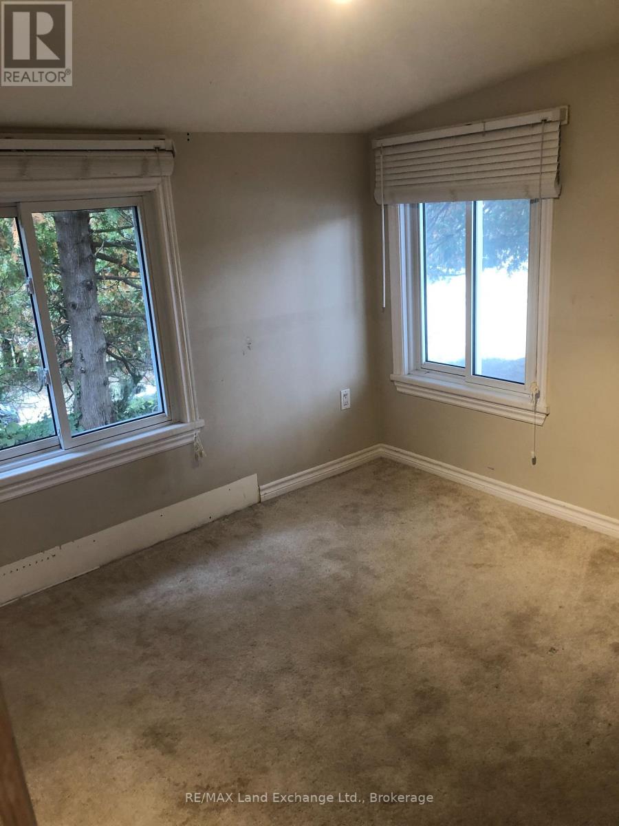 188 Broadway Street Property Photo 18