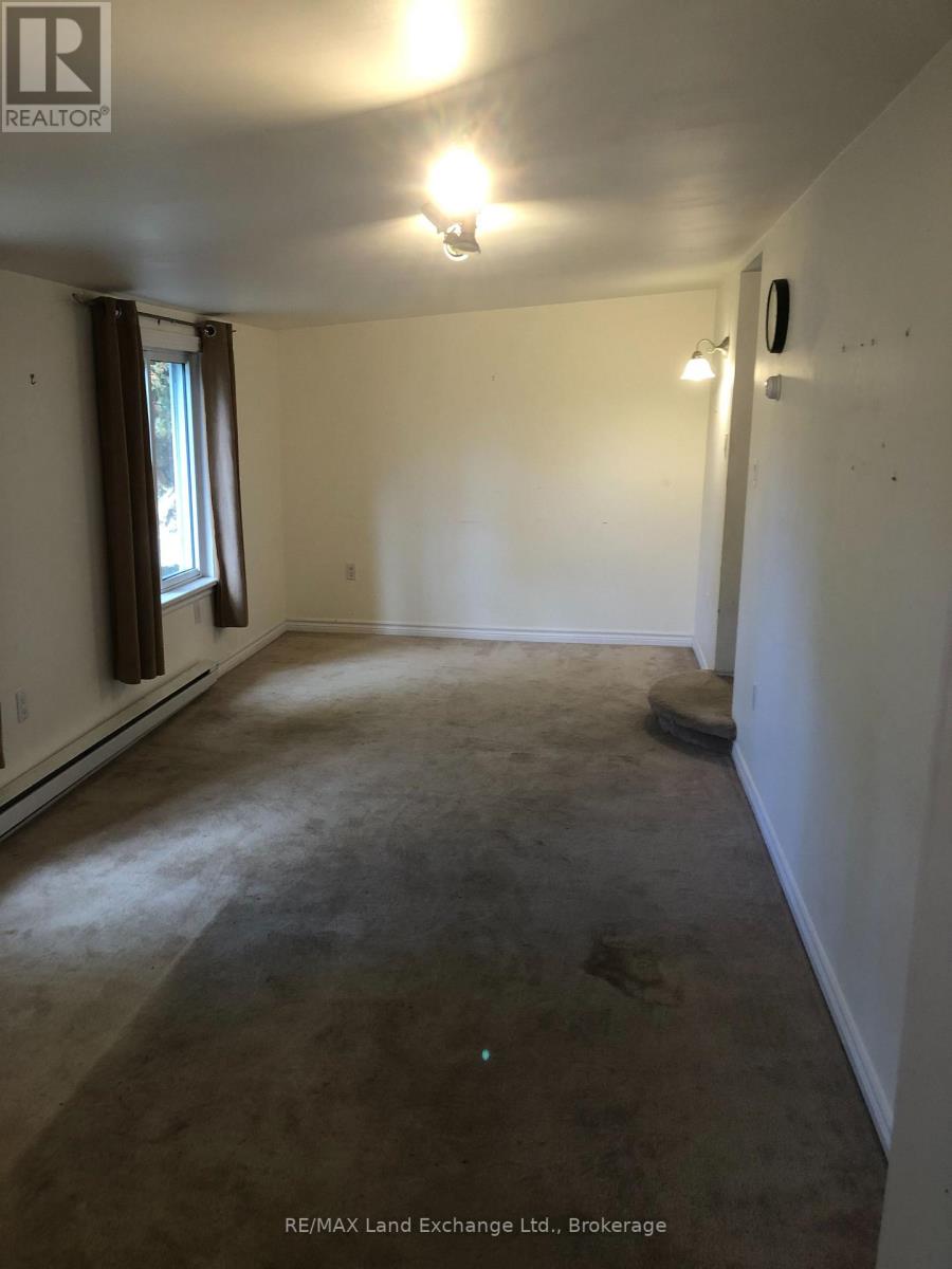 188 Broadway Street Property Photo 20