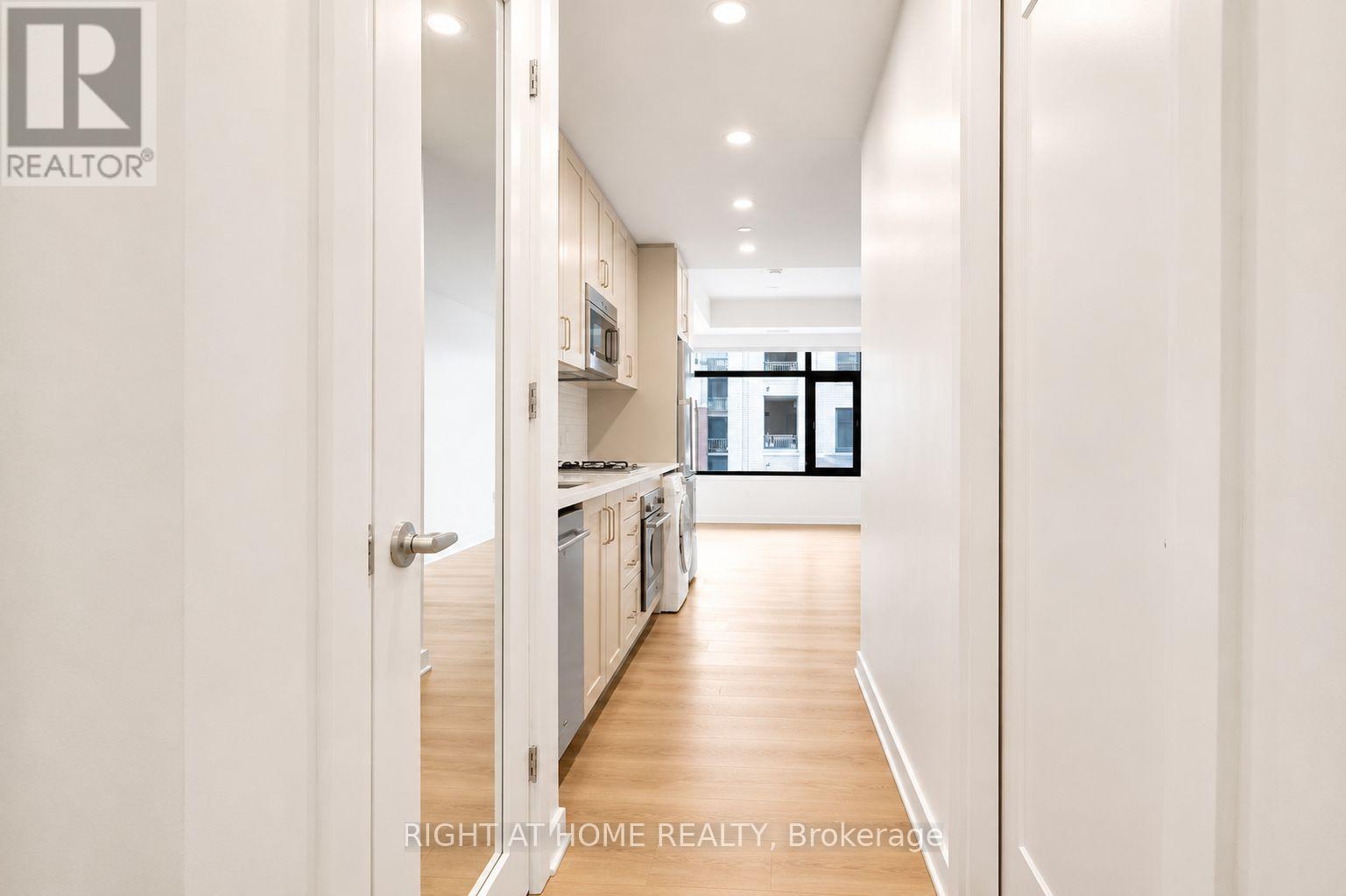Unit #312 - 60 Springhurst Avenue Property Photo 7