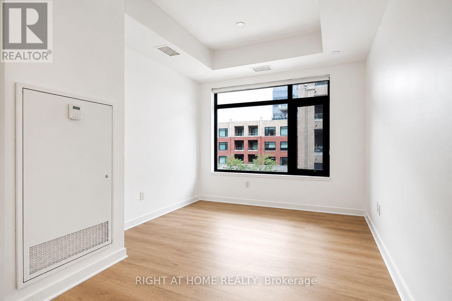 Unit #312 - 60 Springhurst Avenue Property Photo 10