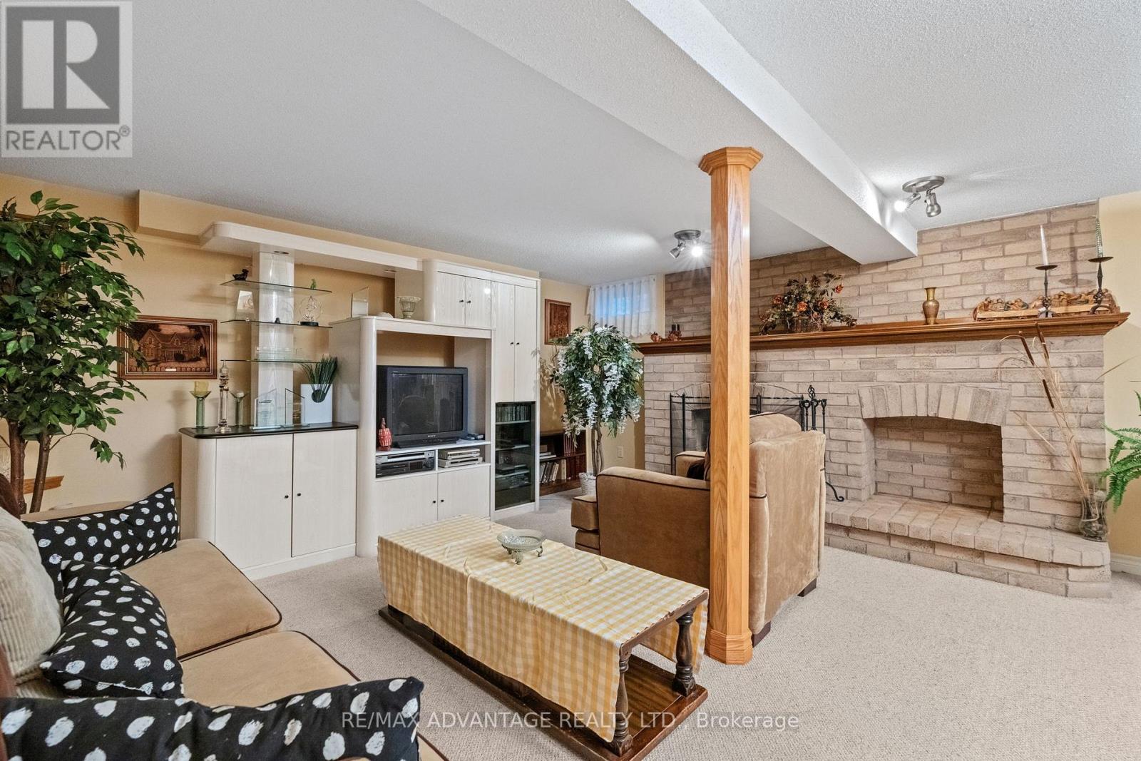 122 Barrydale Crescent Property Photo 33