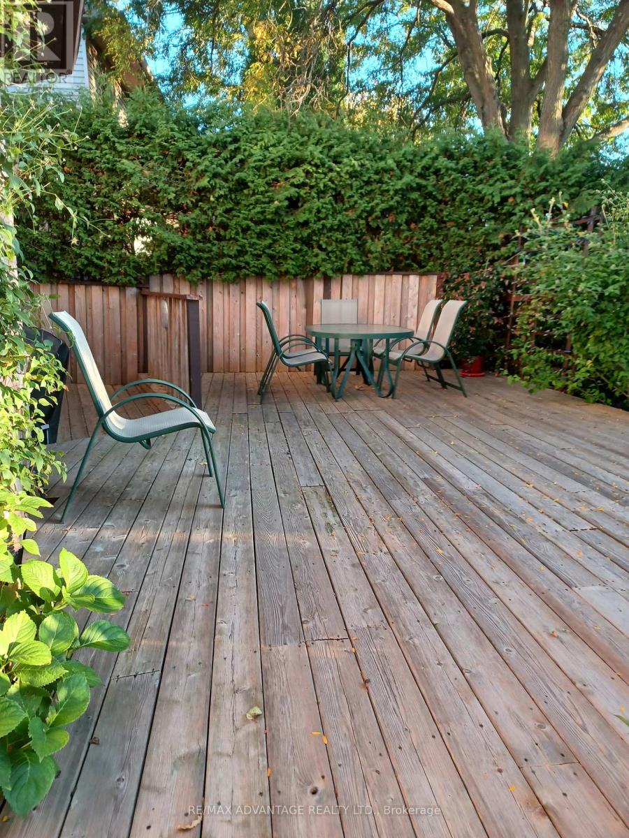 122 Barrydale Crescent Property Photo 45