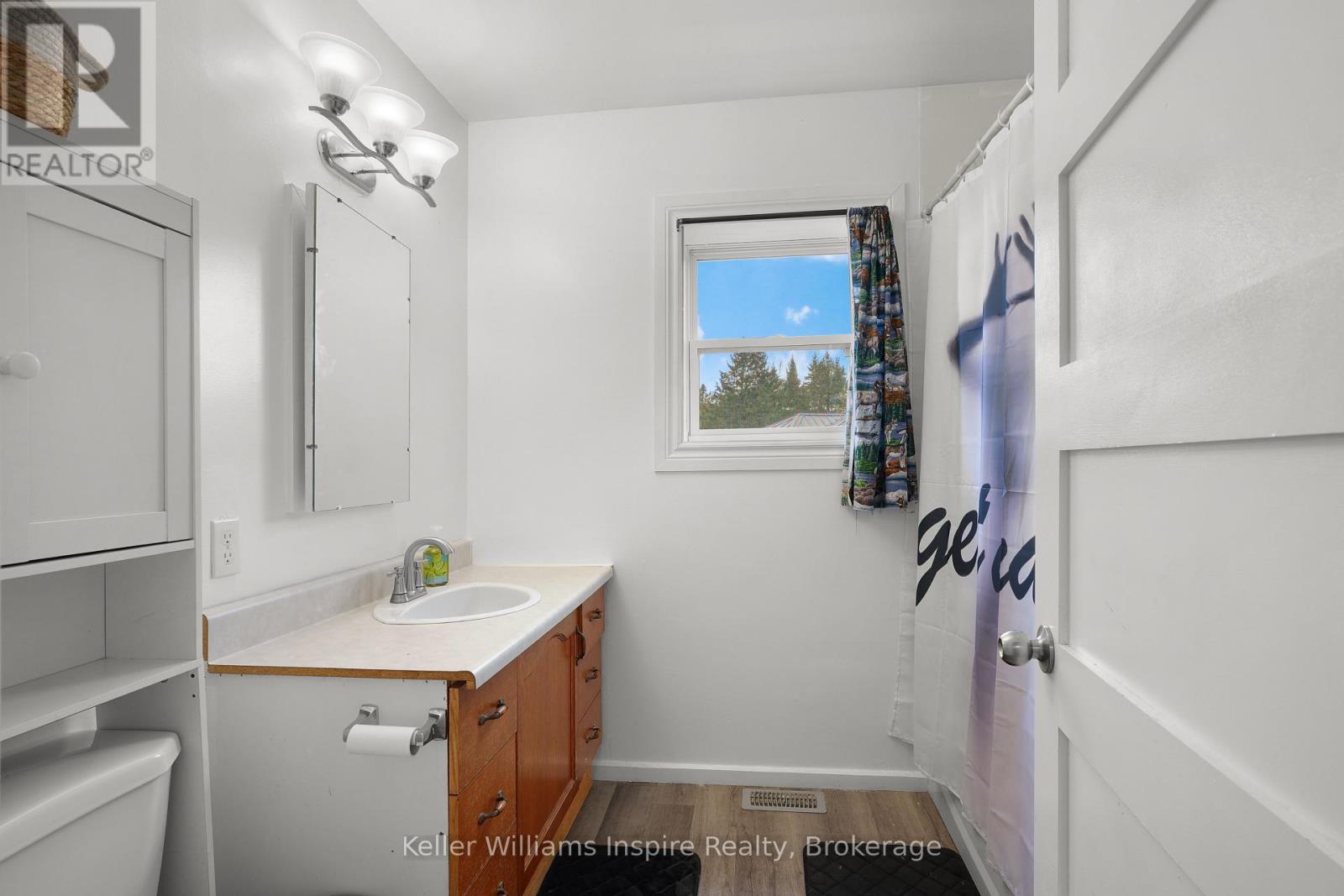 7437 A Hwy 620 Property Photo 10
