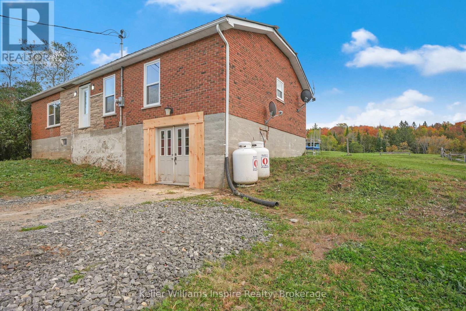 7437 A Hwy 620 Property Photo 16