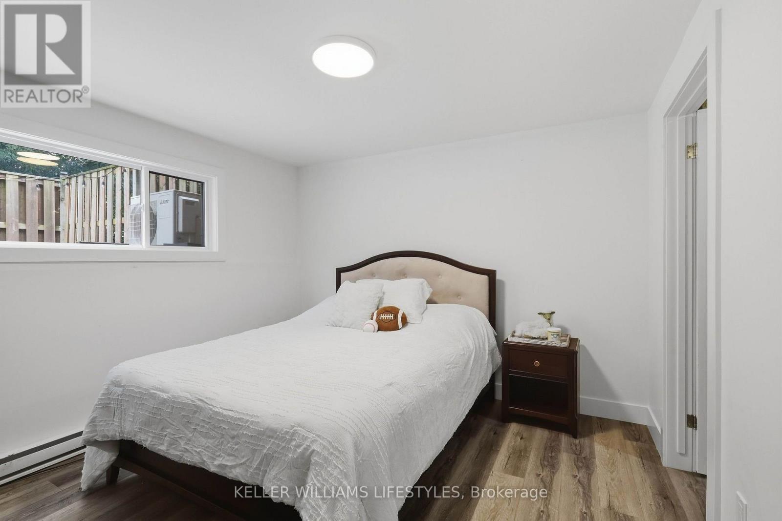 36 - 105 Andover Drive Property Photo 24