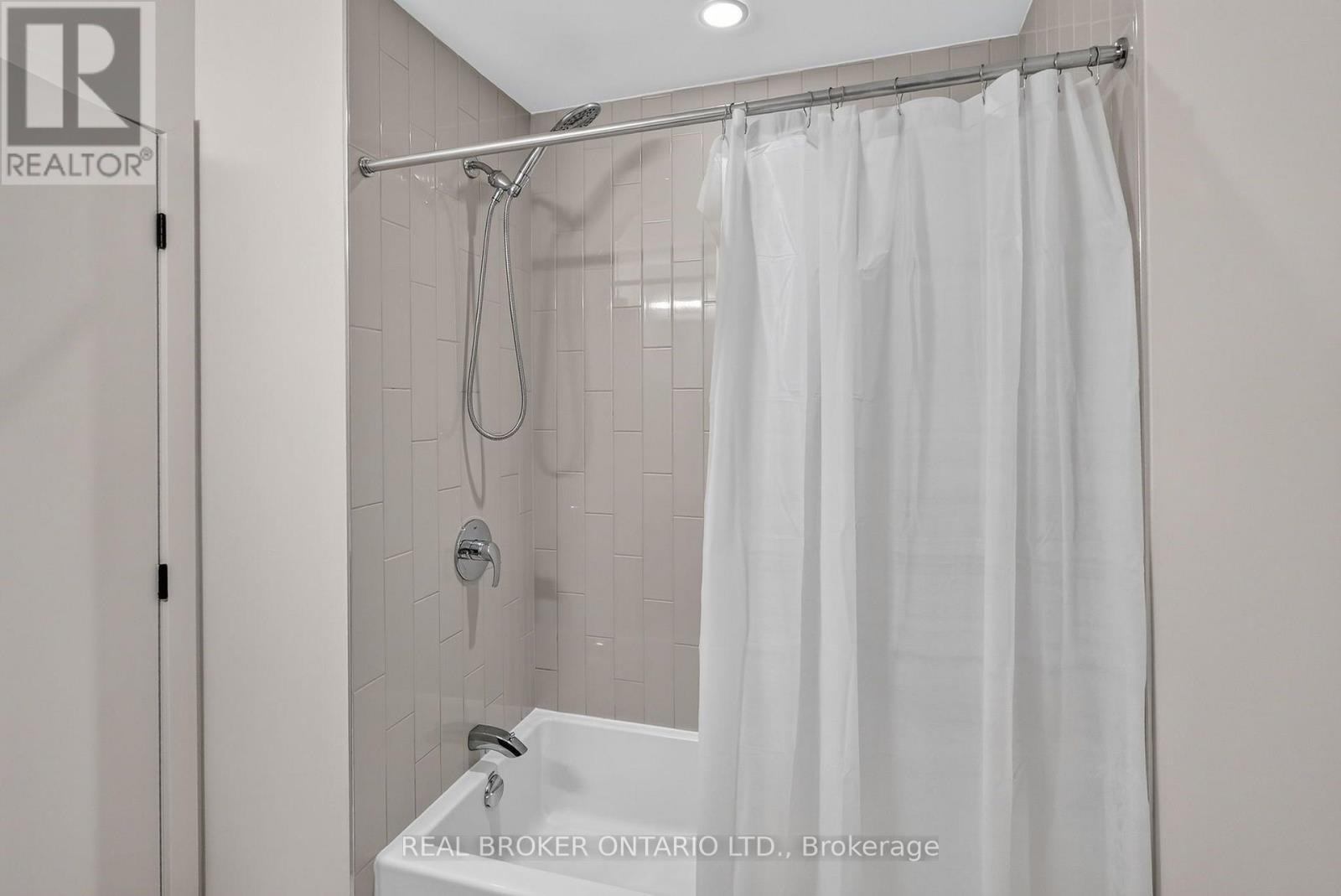 1071 Lunar Glow Crescent Property Photo 40