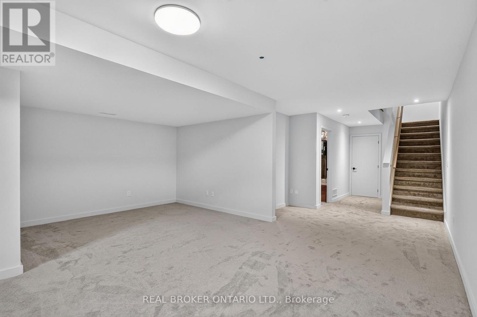 1071 Lunar Glow Crescent Property Photo 44