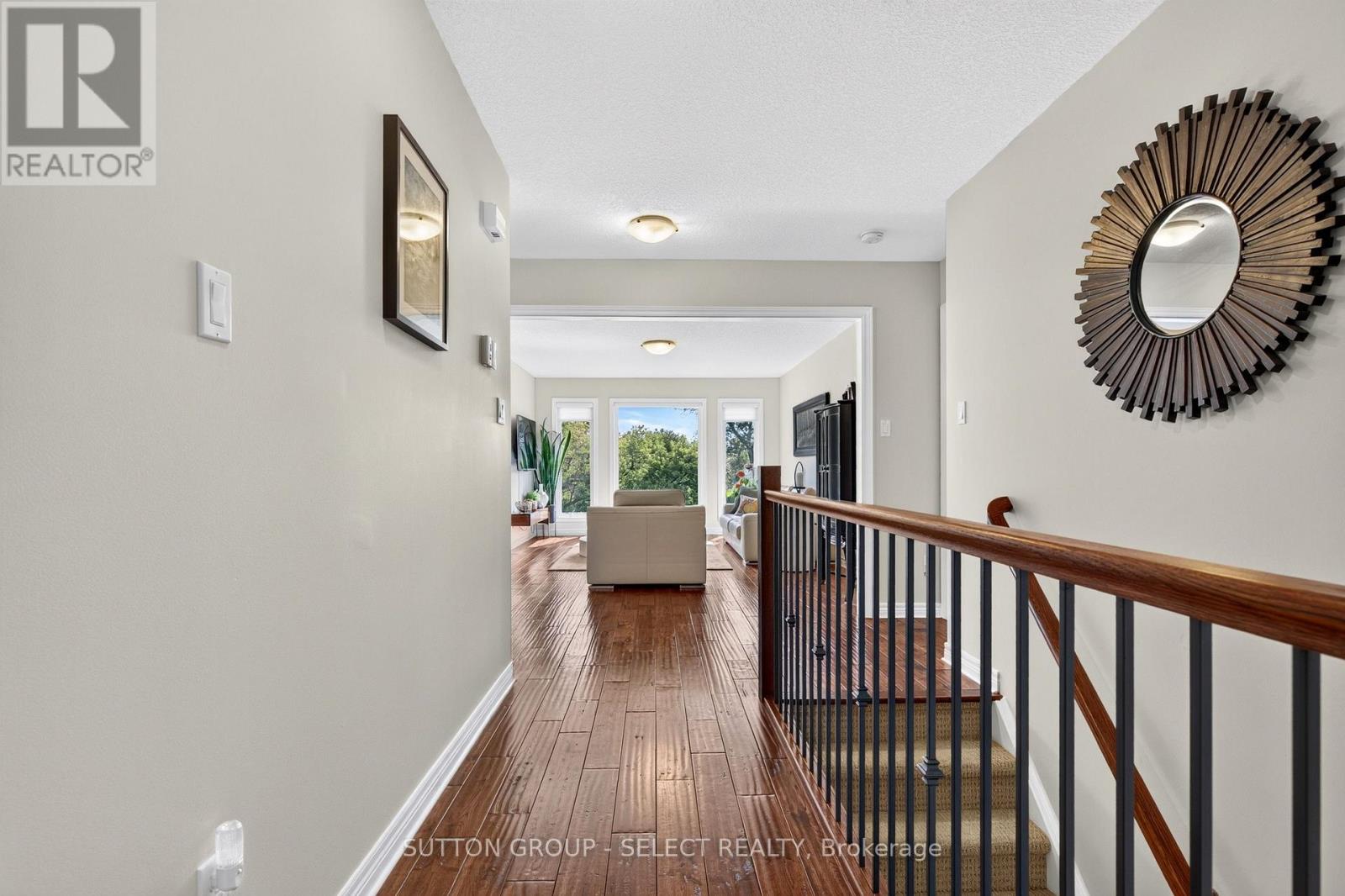 1653 Cedarcreek Crescent Property Photo 6