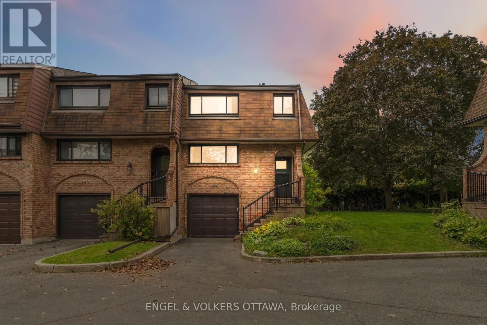 18 - 2 Bertona Street Property Photo 1