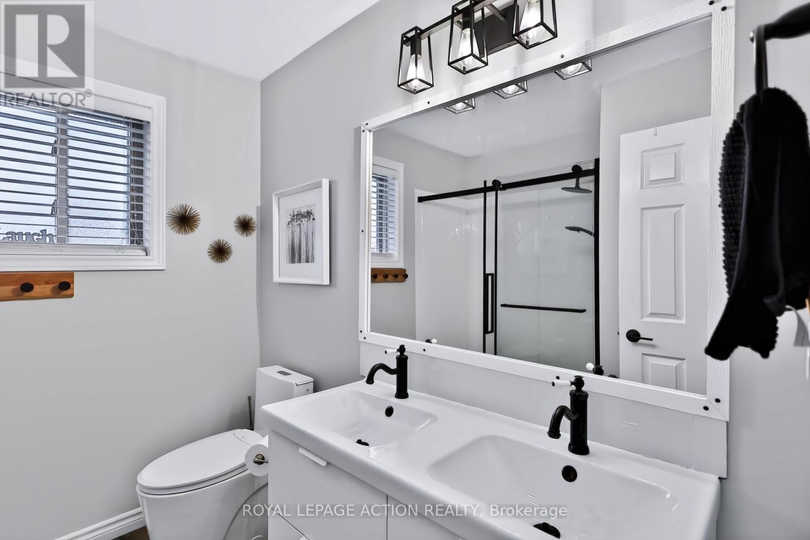 48 Holkham Avenue Property Photo 27