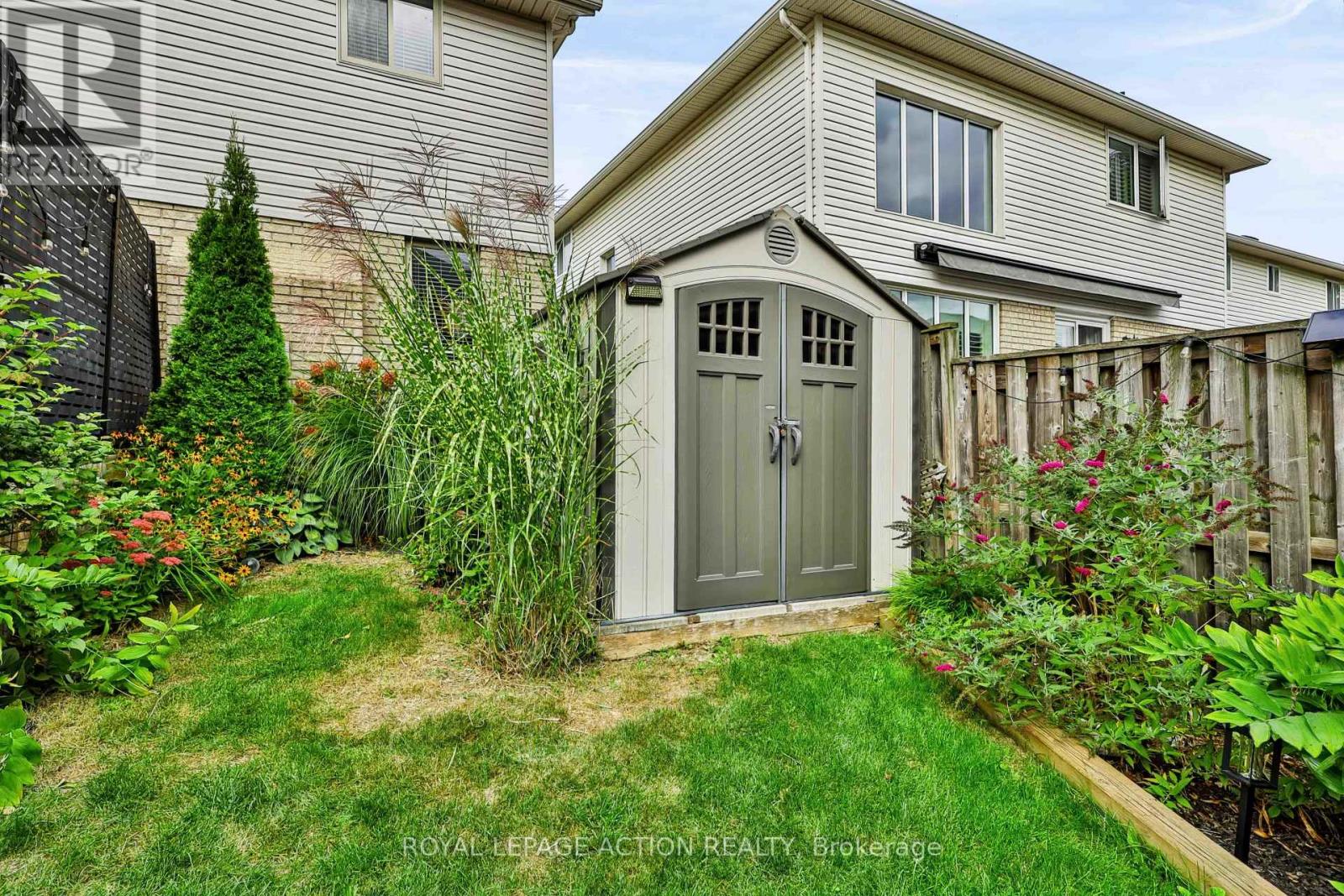 48 Holkham Avenue Property Photo 34