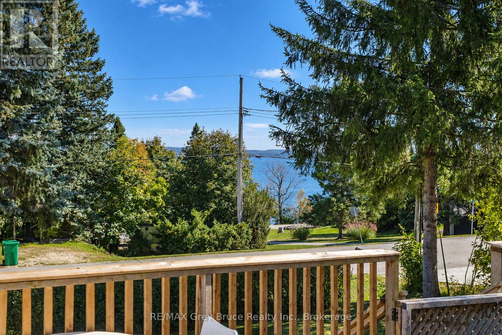150 Macintosh Drive Property Photo 8