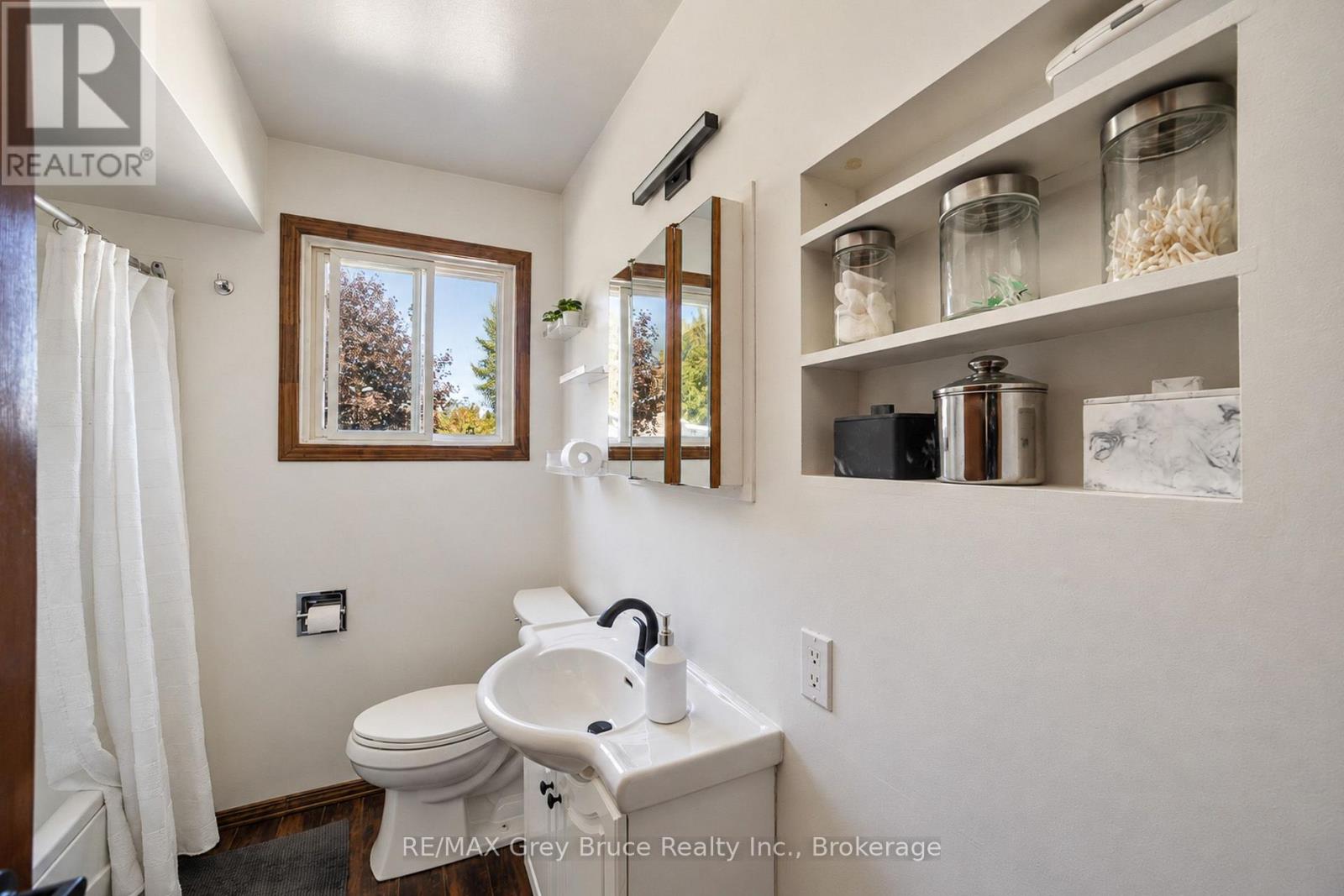 150 Macintosh Drive Property Photo 20