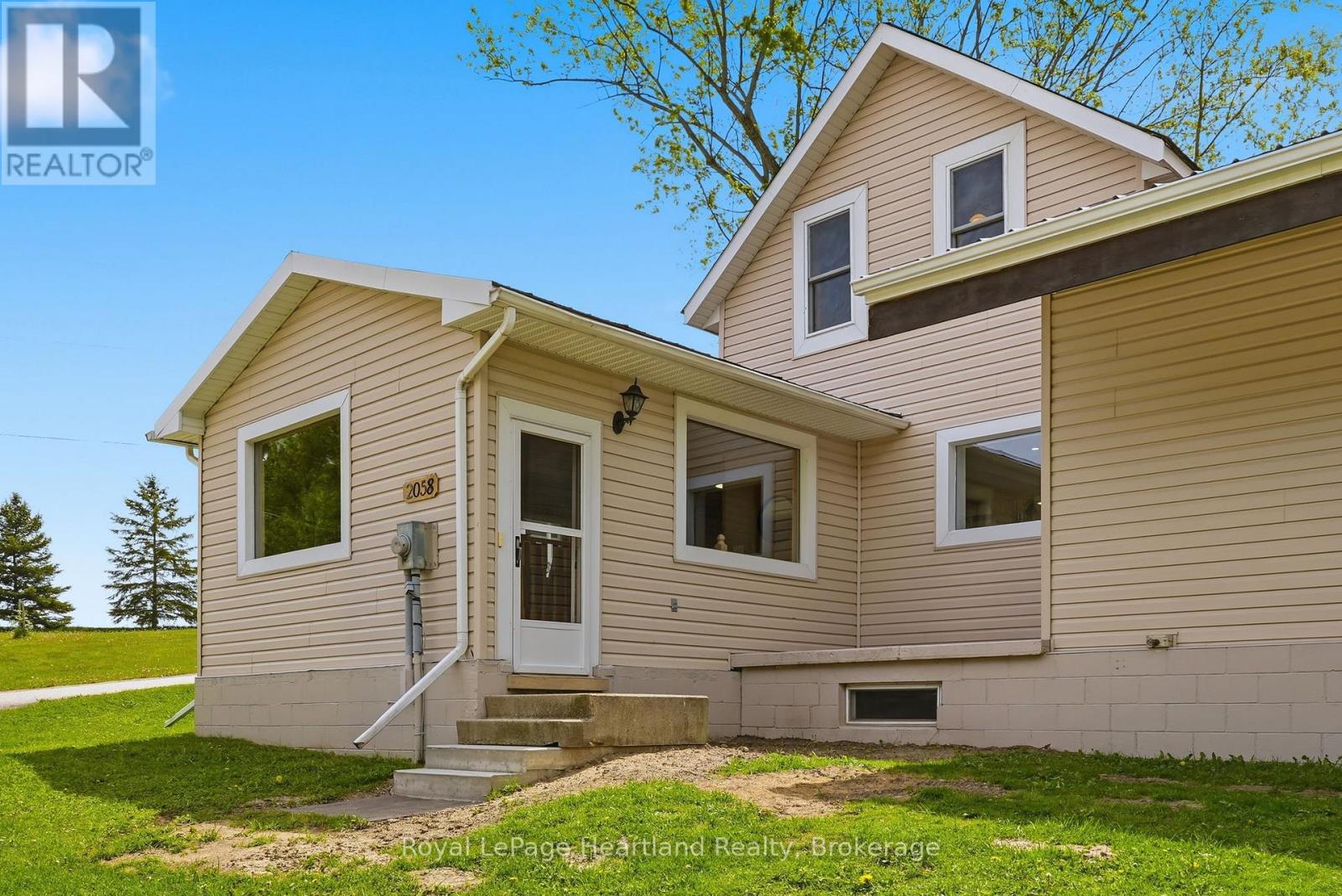 2058 James Street Property Photo 6