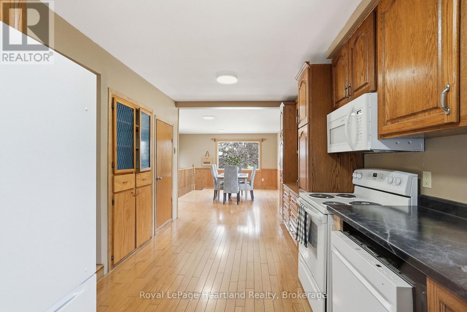 2058 James Street Property Photo 13