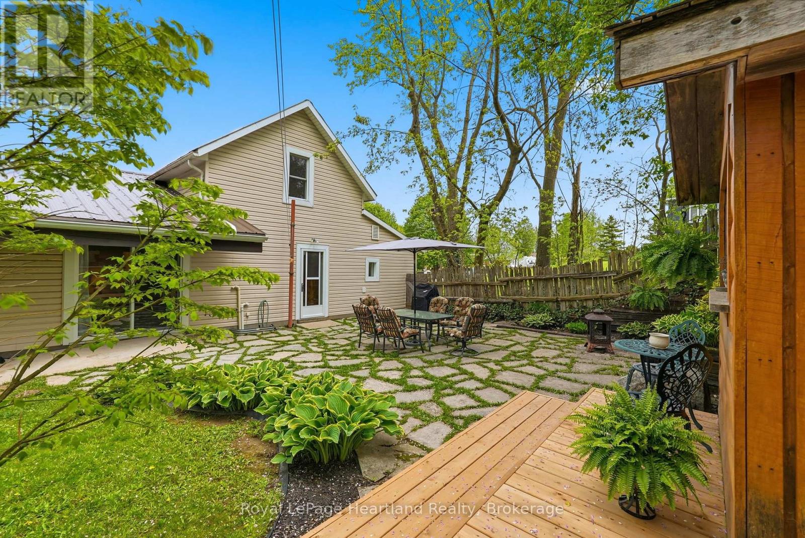 2058 James Street Property Photo 41