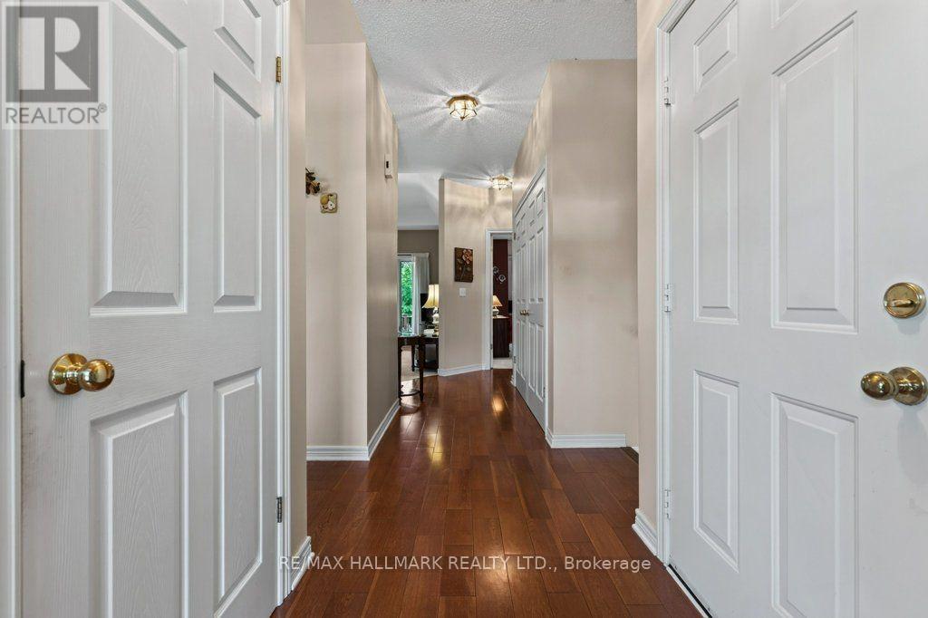 17 - 99 Linwell Road Property Photo 5