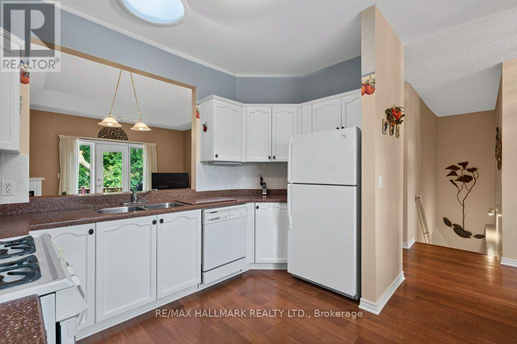 17 - 99 Linwell Road Property Photo 8