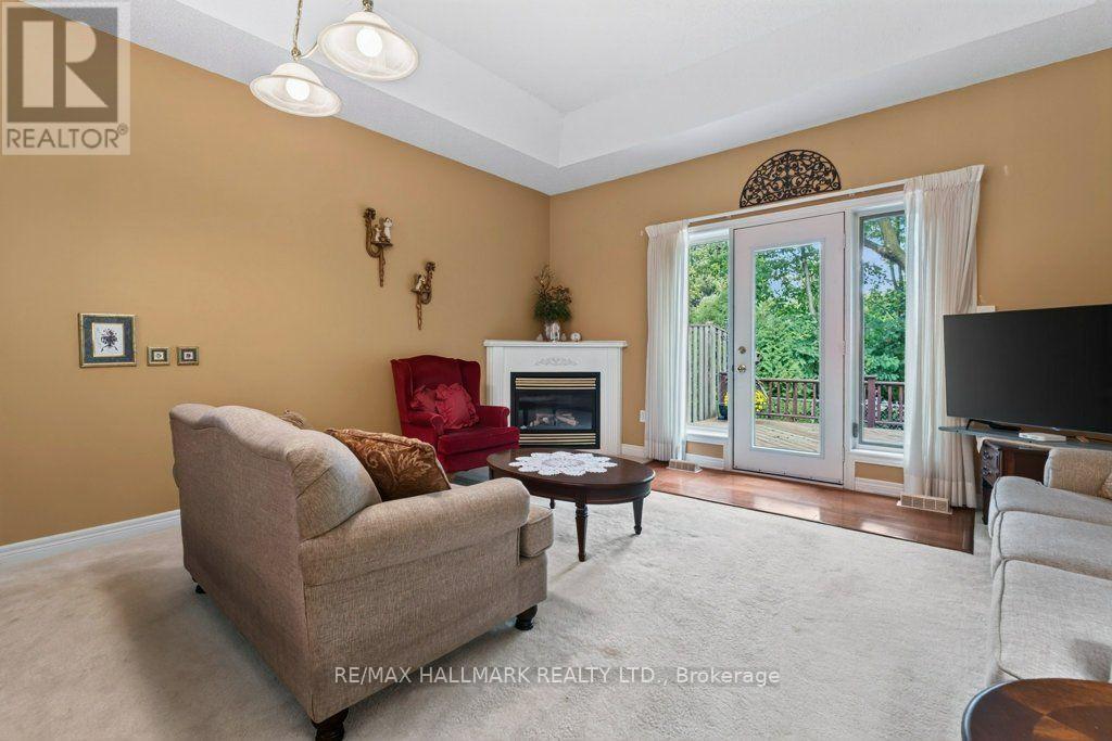 17 - 99 Linwell Road Property Photo 10