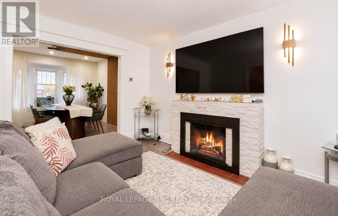 243 Geneva Street Property Photo 8