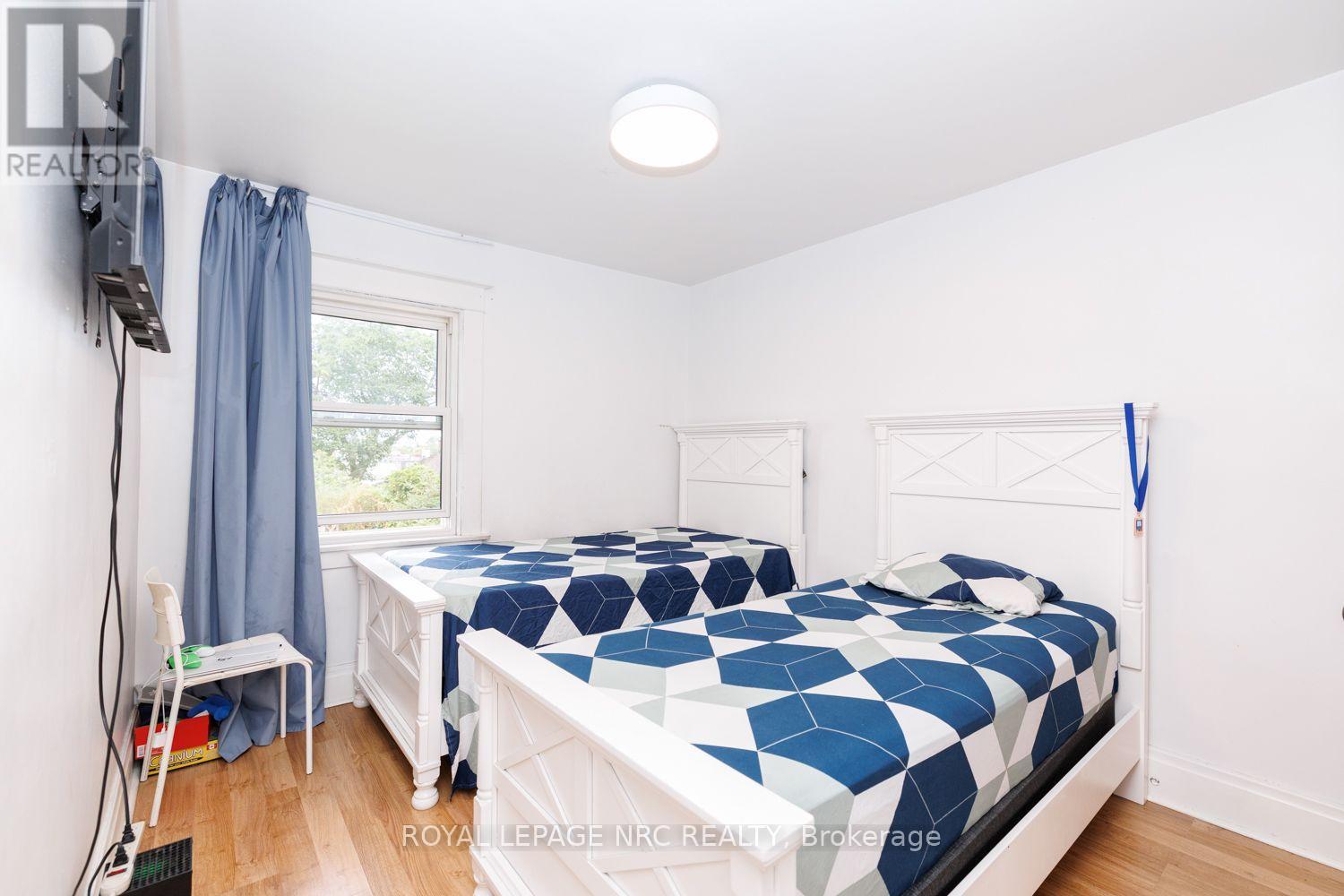 243 Geneva Street Property Photo 17