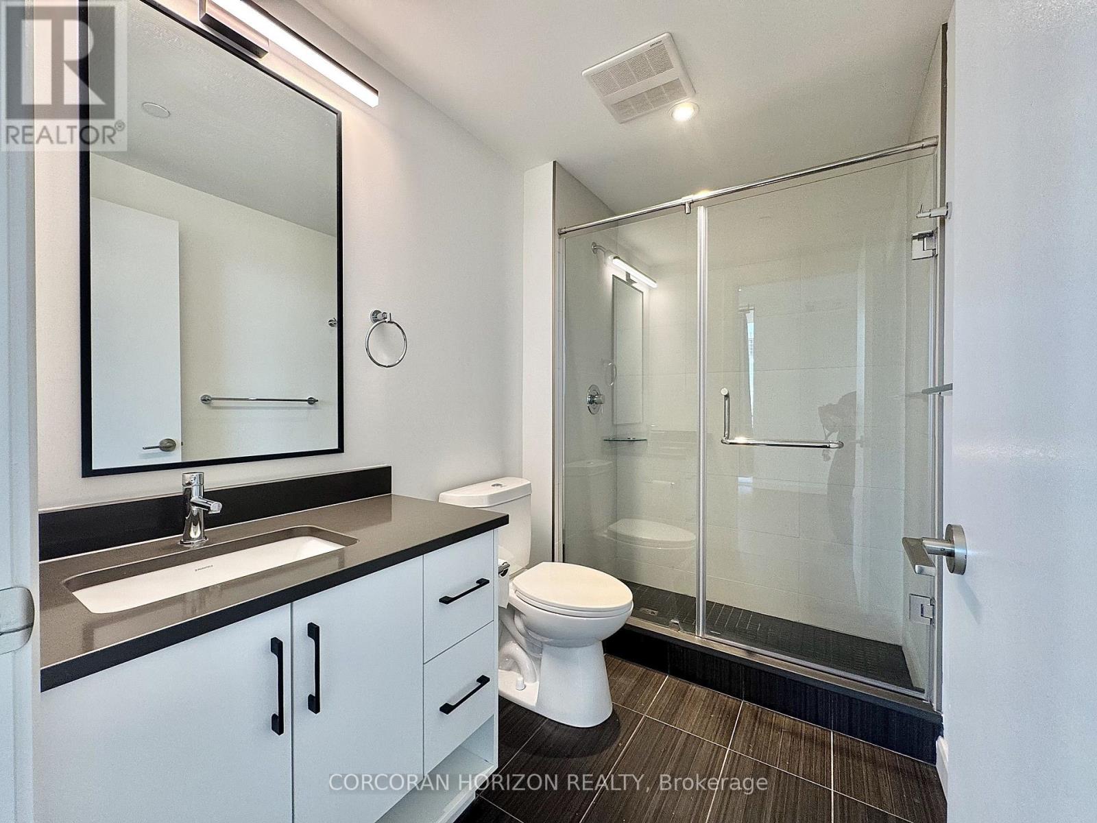 1412 - 741 King Street W Property Photo 21