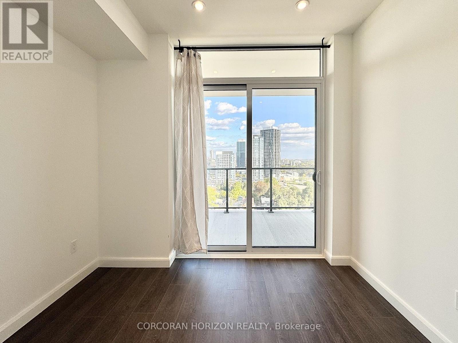 1412 - 741 King Street W Property Photo 24