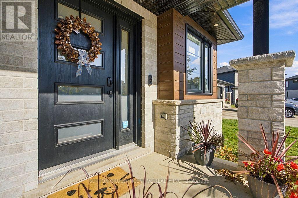 103 Jefferey Way Property Photo 6