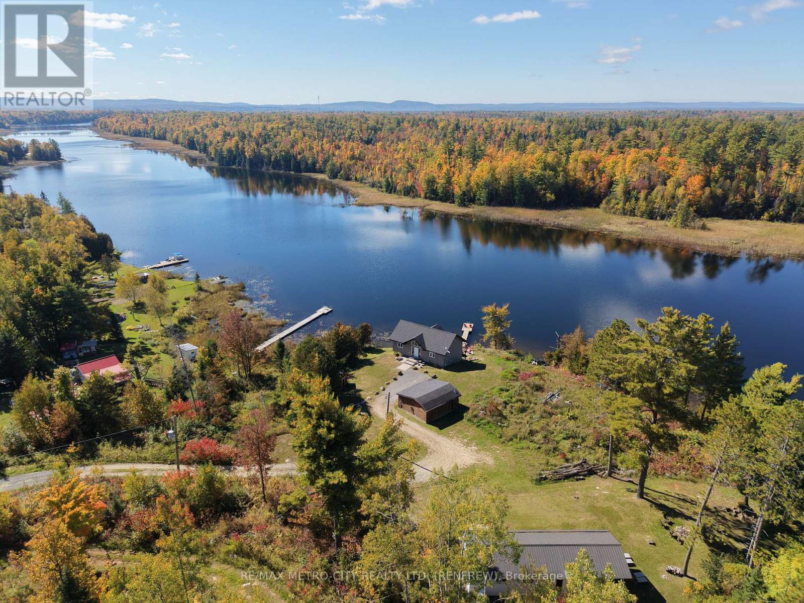 982 Stones Lake Road Property Photo 7