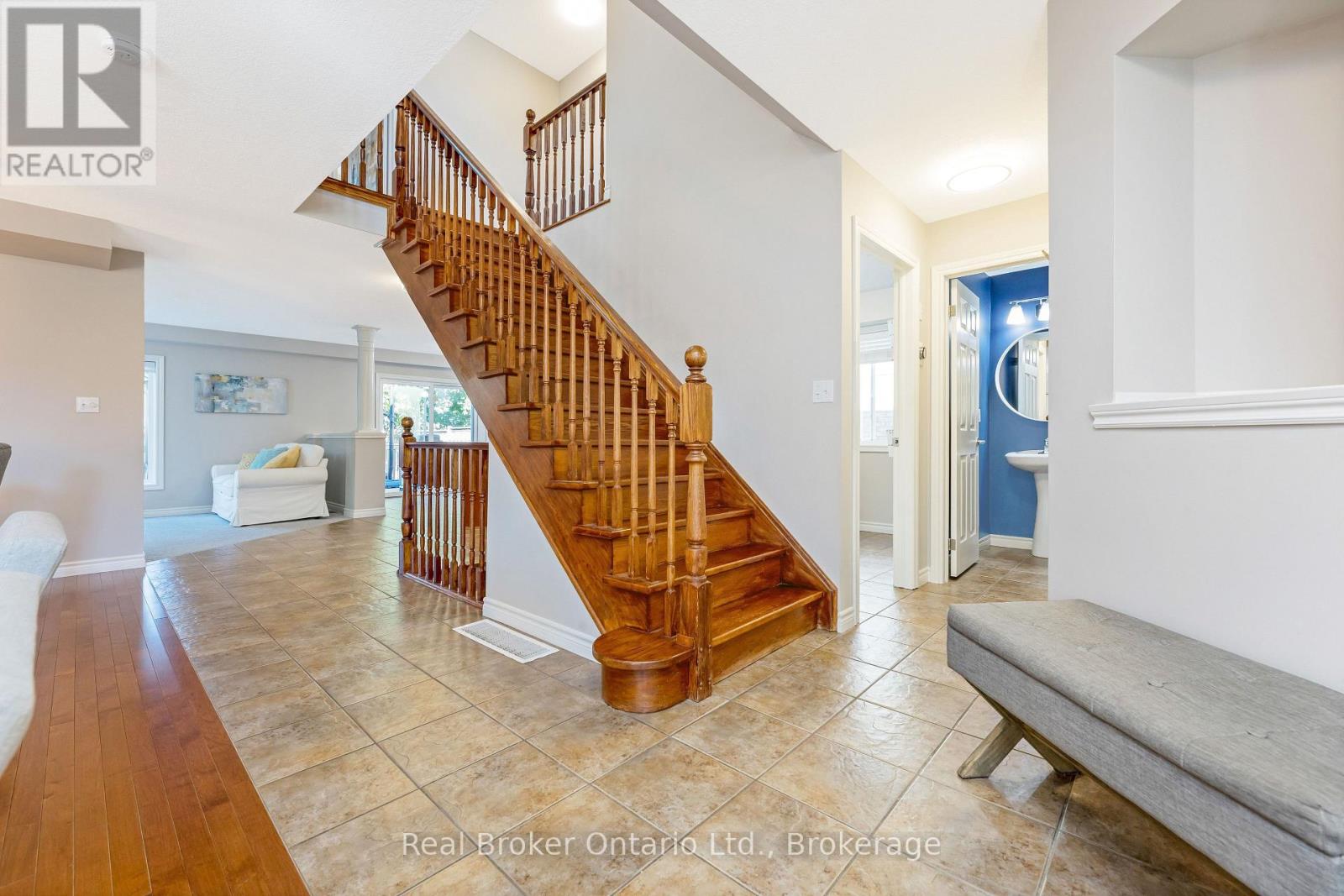 22 Atto Drive Property Photo 10
