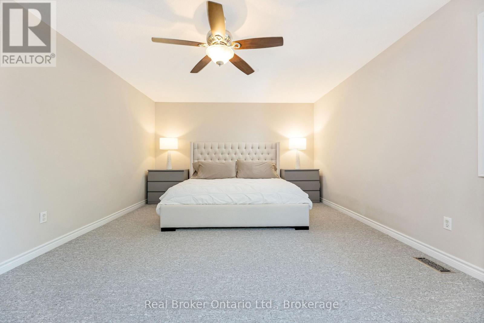 22 Atto Drive Property Photo 19